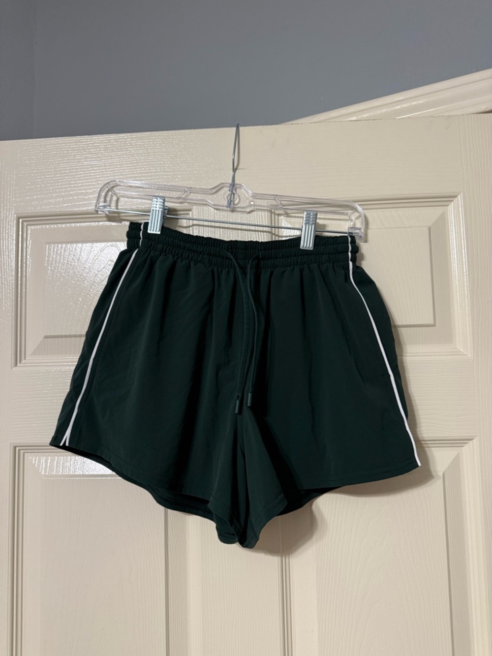 Lululemon Court Rival High Rise Short 3” - Picture 2 of 3